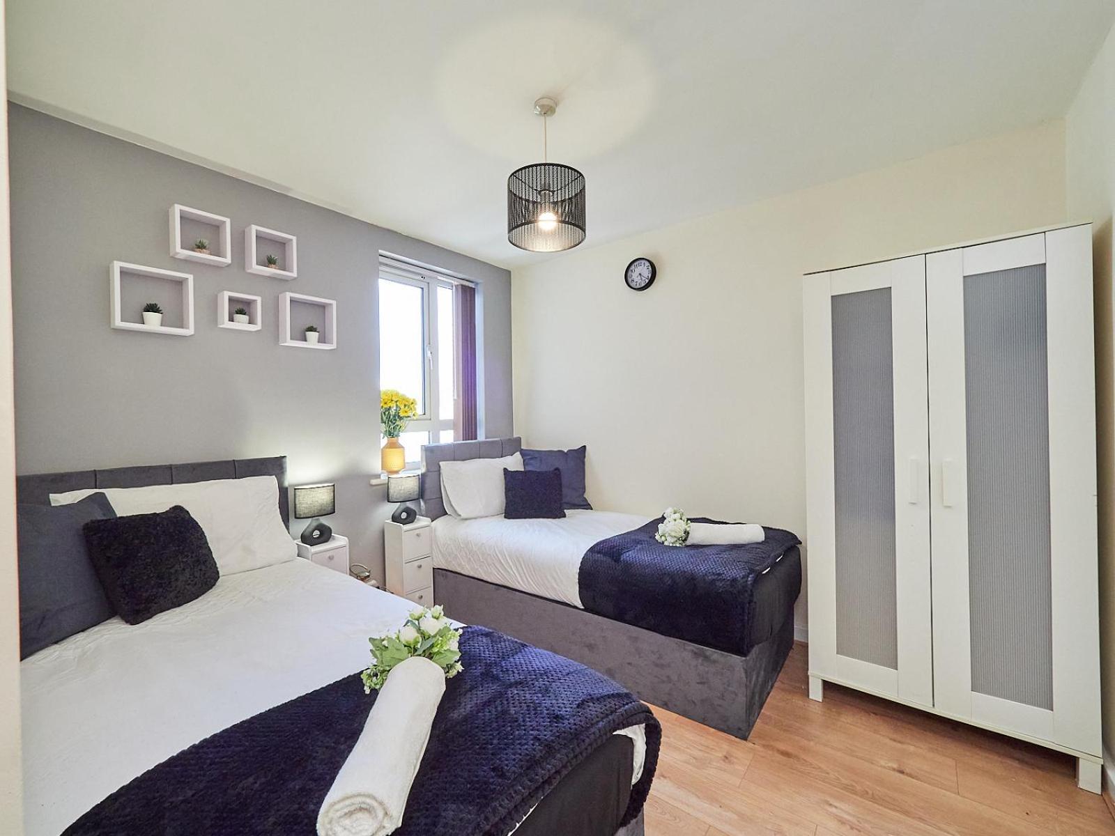Beauchamp Suite In Coventry City Centre Cv1 For Contractors Professionals Tourists Relocators Students And Family Bagian luar foto