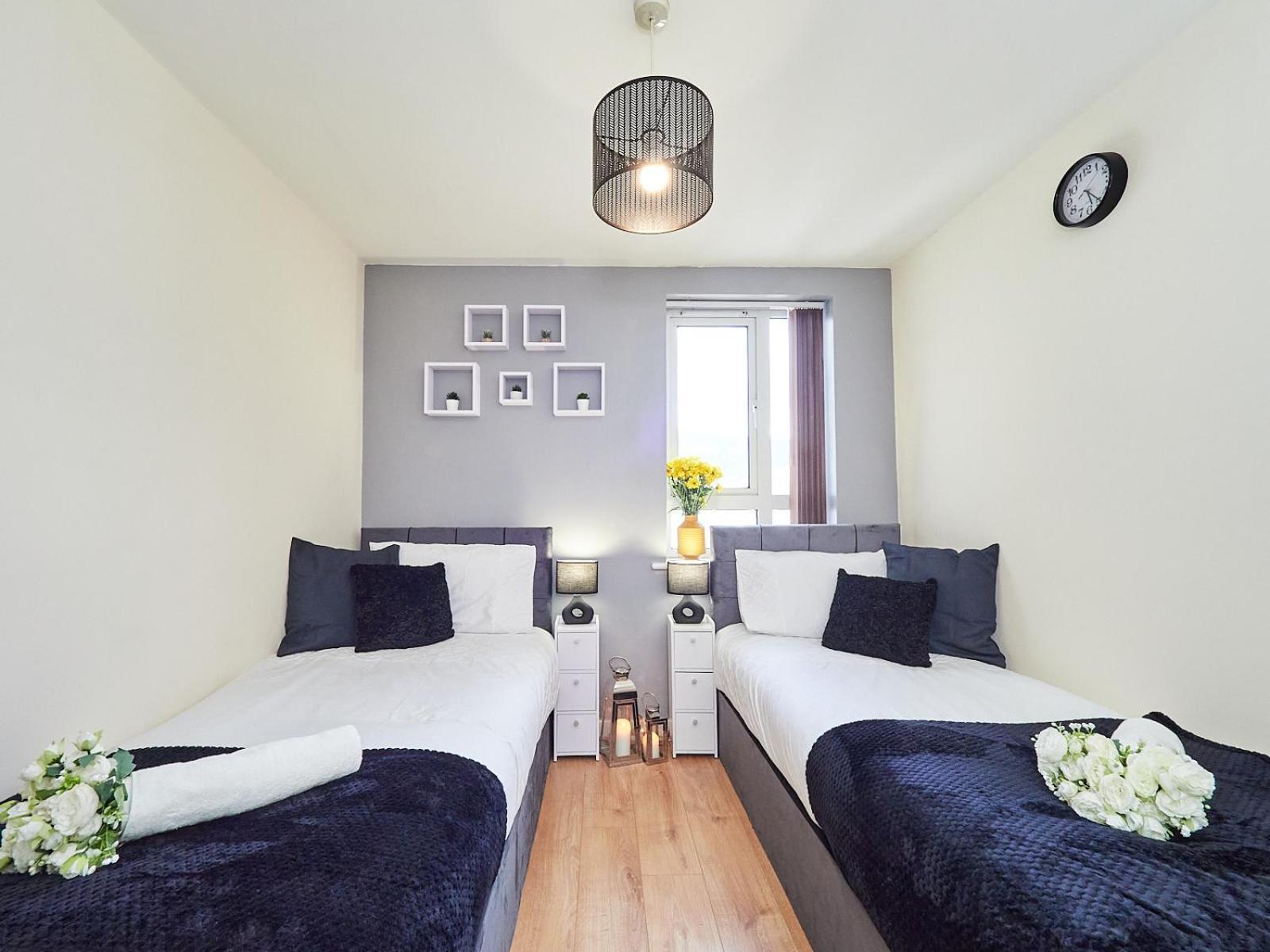 Beauchamp Suite In Coventry City Centre Cv1 For Contractors Professionals Tourists Relocators Students And Family Bagian luar foto
